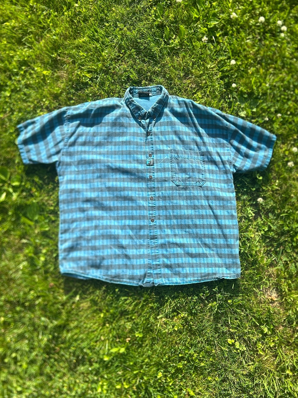 vintage Instinct surf brand checker stripe print button up shirt 100% cotton